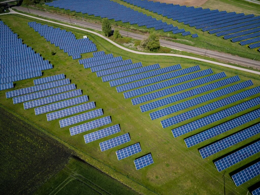 erfahren sie alles über solarenergie: vorteile, technologien und wie sie nachhaltige energie aus der sonne gewinnen können.